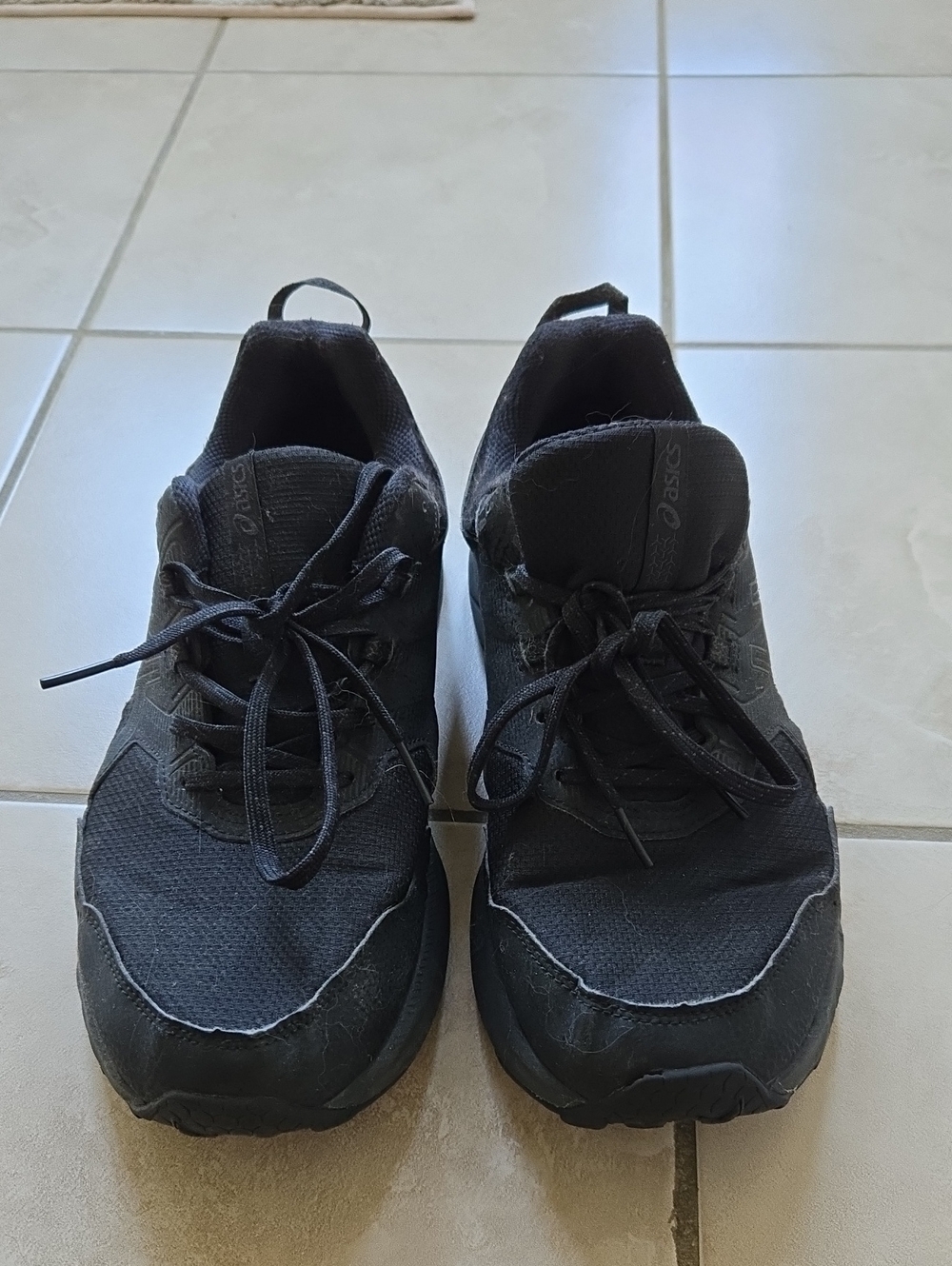 ASICS Men's Black Athletic Running Sneakers Suze 11 1/2